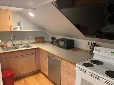 107 Prospect Hill St unit 2, Newport, RI 02840 - photo 3