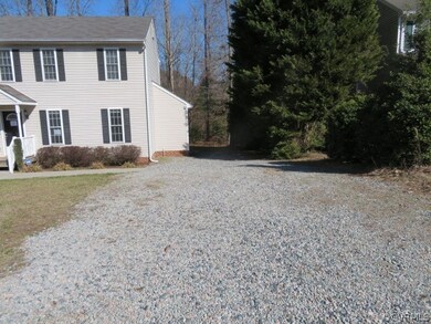 11331 Parrish Creek Ln - Driveway