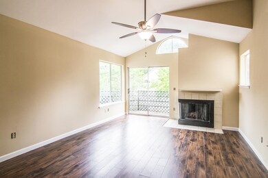 3315 Golden Trails Dr unit 602, Kingwood, TX 77345 - photo 2