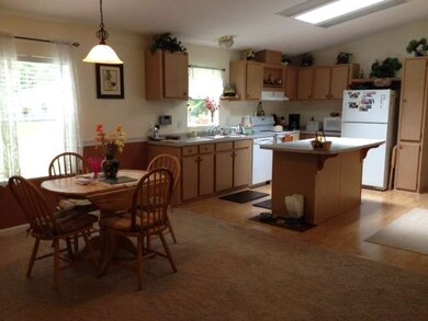 8221 Wayne Ave, Stanwood, WA 98292 - photo 3