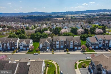 5264 Spring Ridge Dr E, Macungie, PA 18062 - photo 2