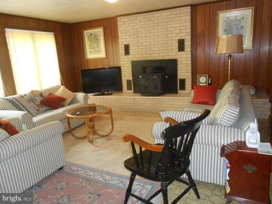 22929 Chestnut Rd, Lexington Park, MD 20653 - photo 4