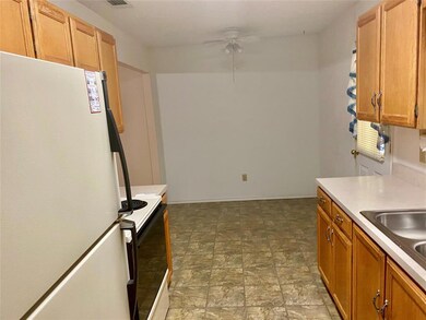 313 Marengo St, Cleburne, TX 76033 - photo 7