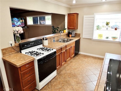 3903 N Studebaker Rd, Long Beach, CA 90808 - photo 3