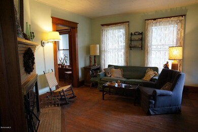 209 Oak St, Great Barrington, MA 01230 - photo 6