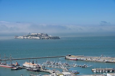 1080 Chestnut St unit 11B, San Francisco, CA 94109 - photo 6