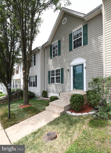 1006 Kings Crest Dr, Stafford, VA 22554 - photo 2