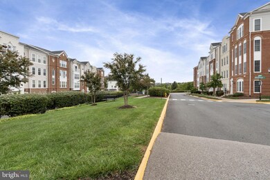 2247 Oberlin Dr unit 436A, Woodbridge, VA 22191 - photo 4
