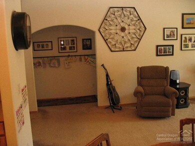 1986 NW Joshua Tree Ct, Redmond, OR 97756 - photo 3