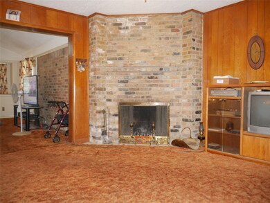 9767 Rambling Trail, Houston, TX 77089 - photo 5