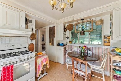 126 Craiwell Ave, West Springfield, MA 01089 - photo 5