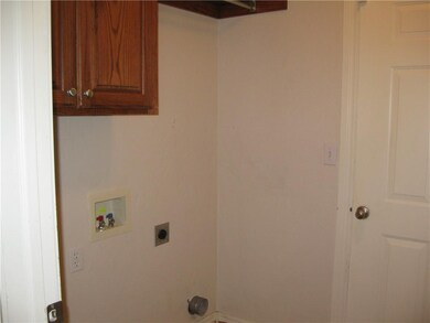 2520 Bradford Ct, Shawnee, OK 74804 - photo 7