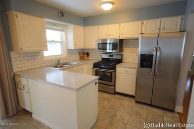 928 Woodspointe Dr SW, Byron Center, MI 49315 - photo 5