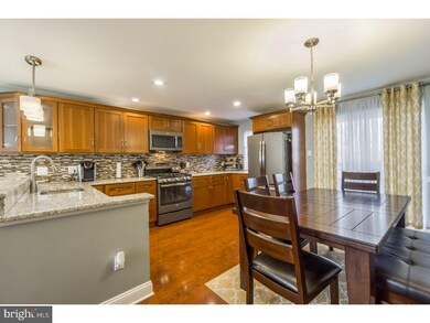 739 Surrey Ln, Glenolden, PA 19036 - photo 2