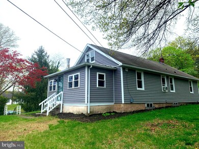 1125 Grosstown Rd, Pottstown, PA 19464 - photo 2