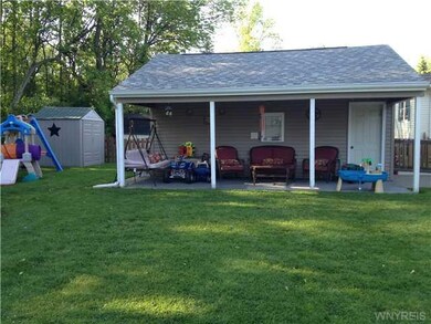 Backyard covered patio