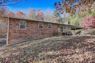 111 Turtle Dove Ln, Hendersonville, NC 28792 - photo 3