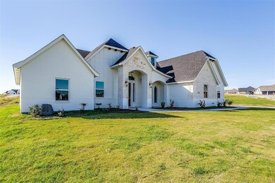 105 Southern Ct, Springtown, TX 76082 - photo 2