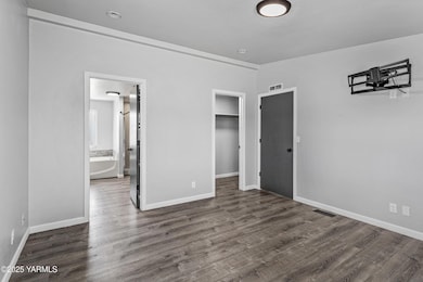 6000 Crestfields Rd