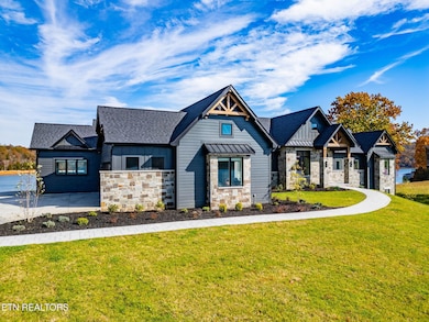 135 Crown Jewel Ln, Lafollette, TN 37766 - photo 3