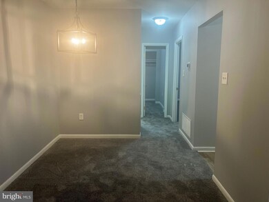 826 South Ave unit R9, Secane, PA 19018 - photo 6