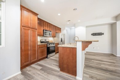 44984 Hawthorn St unit 208, Temecula, CA 92592 - photo 6