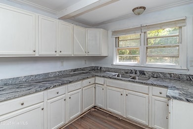 212 Winslow Cir, Goldsboro, NC 27530 - photo 6