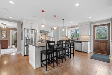 10 Waldron Ct, Marblehead, MA 01945 - photo 3