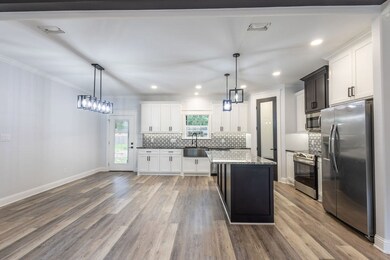 517 Northern Oak St, Nacogdoches, TX 75964 - photo 3