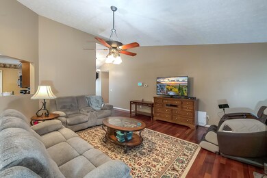 536 Sampson Dr, Frankfort, KY 40601 - photo 6