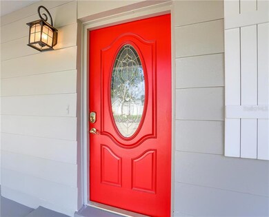 10521 110th Way - close up of front door