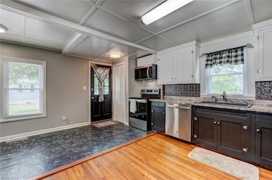 406 S Byrd St, Eden, NC 27288 - photo 7