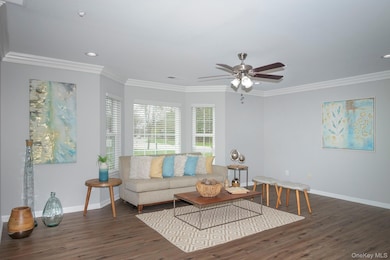 1301 Dolphin Ln unit 1301, Holbrook, NY 11741 - photo 5