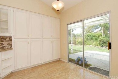 Great Storage for Kitchen and Breakfast Nook
