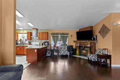 36200 Paradise Ranch Rd unit 1, Castaic, CA 91384 - photo 6