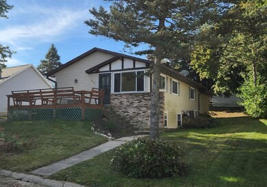 206 S Garfield St, Barneveld, WI 53507 - photo 2