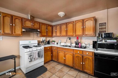 1628 Tejon St, Bakersfield, CA 93305 - photo 6