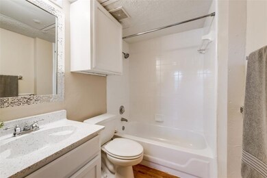 Bathroom in the first floor