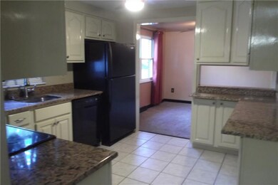 KITCHEN NEW GRANITE COUNTER TOPS