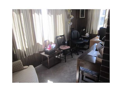 153 Vaughn Ave, Warwick, RI 02886 - photo 6