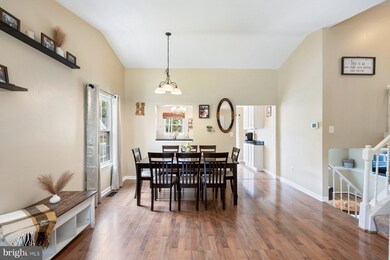 6435 Tamarack Cir, Sykesville, MD 21784 - photo 4