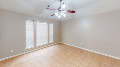 209 Midtown Park Dr, Alvin, TX 77511 - photo 7