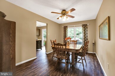 1518 Ashburnham Dr, Crofton, MD 21114 - photo 7