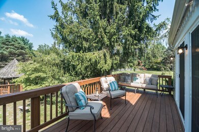 1104 Morningwood Ln, Great Falls, VA 22066 - photo 7