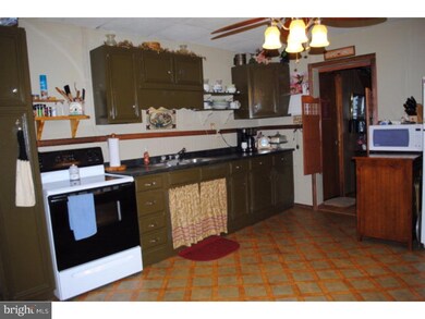 122 Washington St, Tamaqua, PA 18252 - photo 4