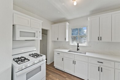 3019 Florida St unit 3, Houston, TX 77026 - photo 7