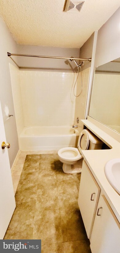 109 Rachel Ct, Franklin Park, NJ 08823 - photo 7