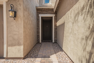 922 W Yellowstone Way, Chandler, AZ 85248 - photo 2