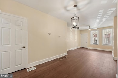 637 Kohn St, Norristown, PA 19401 - photo 7