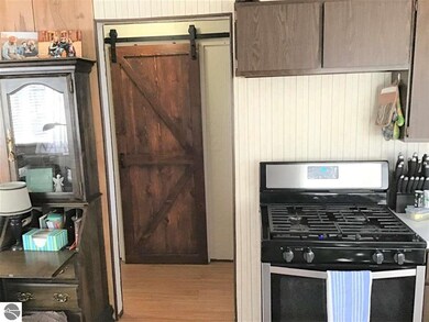 2912 Maple Rd, Hale, MI 48739 - photo 3